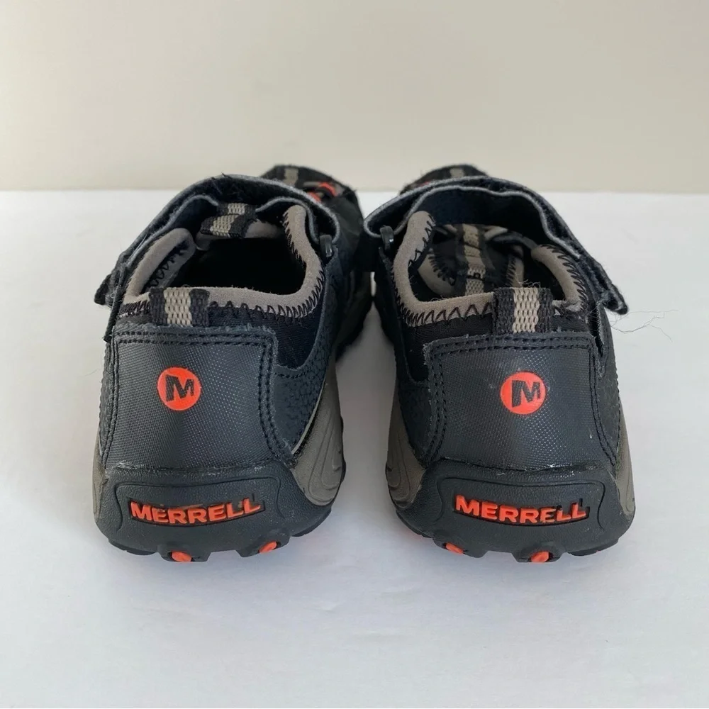 Merrell sturdy closed